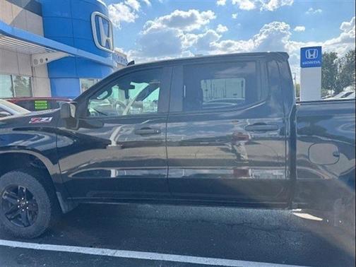 2021 Chevrolet Silverado 1500 Custom Trail Boss