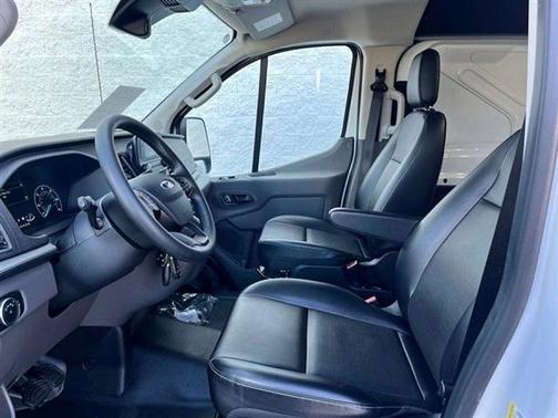2024 Ford Transit-150 BASE