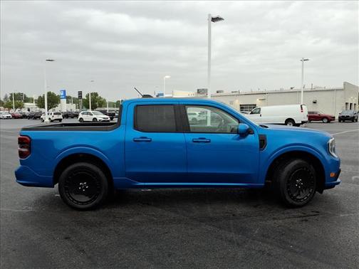 Velocity Blue 2025 Ford Maverick Lobo High