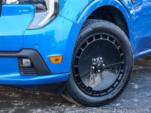 Velocity Blue 2025 Ford Maverick Lobo High