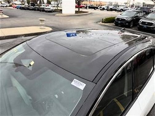 White / Black 2025 Nissan Murano SL