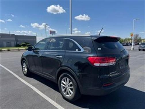 Ebony Black 2017 Kia Sorento LX