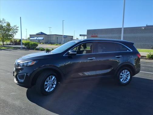 Ebony Black 2017 Kia Sorento LX