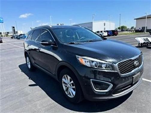 Ebony Black 2017 Kia Sorento LX