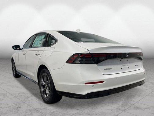 Platinum White Pearl 2026 Honda Accord Hybrid EX-L
