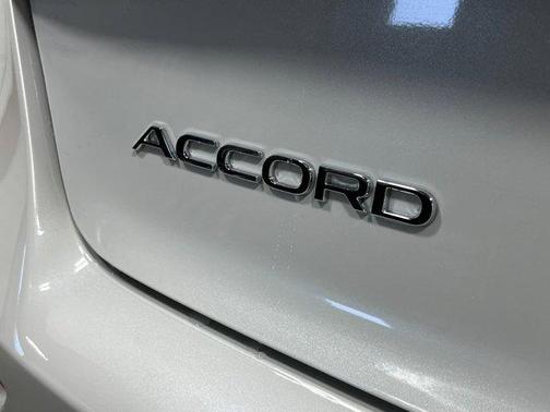 Platinum White Pearl 2026 Honda Accord Hybrid EX-L