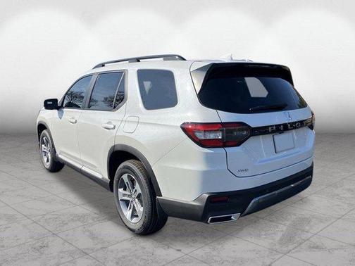 Platinum White Pearl 2026 Honda Pilot EX-L
