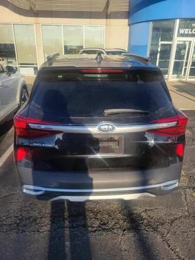 Cherry Black 2021 Kia Seltos S