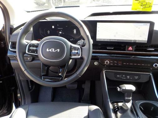 2025 Kia Carnival SX Prestige