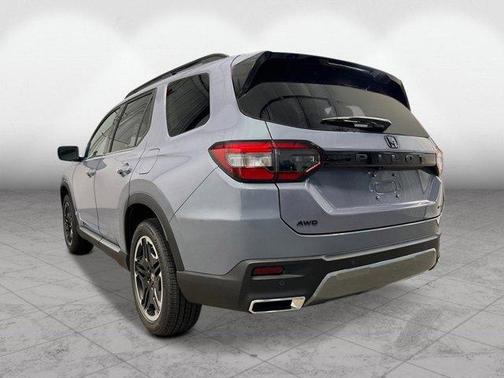 Sonic Gray Pearl 2026 Honda Pilot Touring S