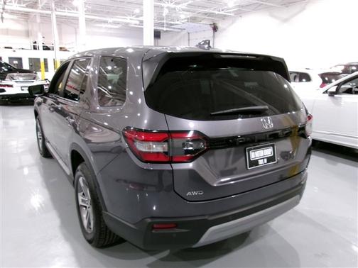 Modern Steel Metallic 2025 Honda Pilot EX-L