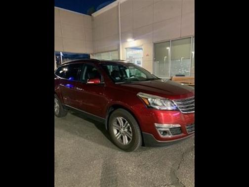 Siren Red Tintcoat 2017 Chevrolet Traverse 2LT