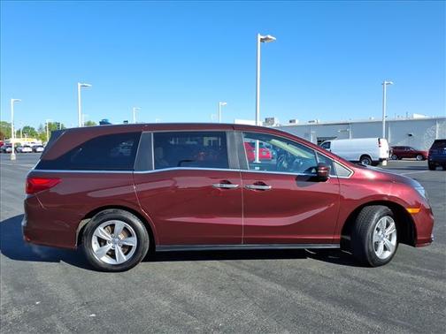 Deep Scarlet Pearl 2019 Honda Odyssey EX-L