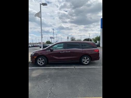 Deep Scarlet Pearl 2019 Honda Odyssey EX-L