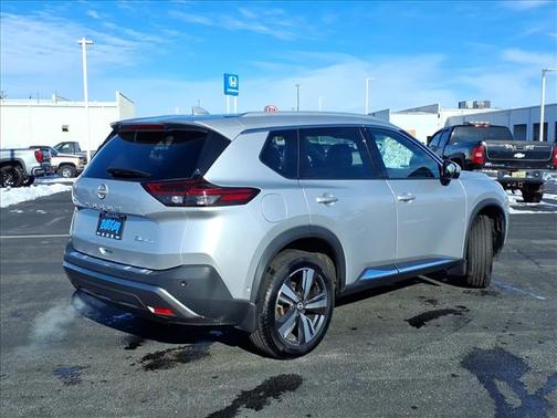 2022 Nissan Rogue SL