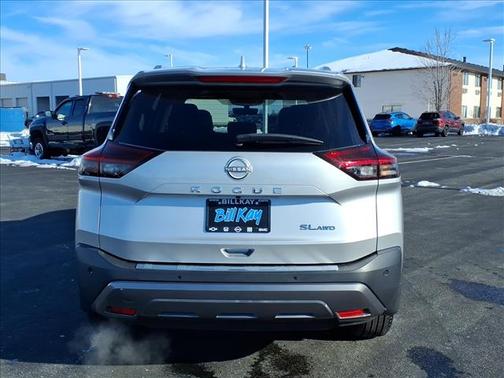 2022 Nissan Rogue SL