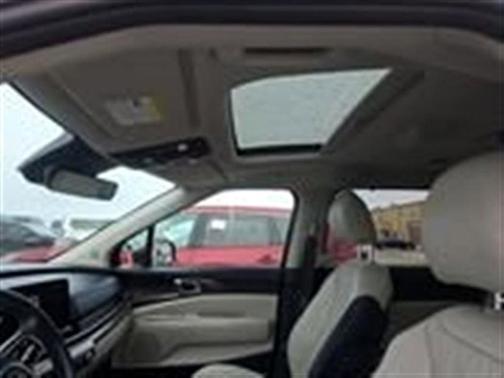 2025 Kia Carnival SX