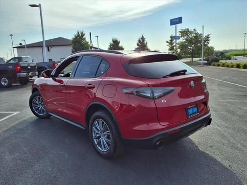 2024 Alfa Romeo Stelvio Base