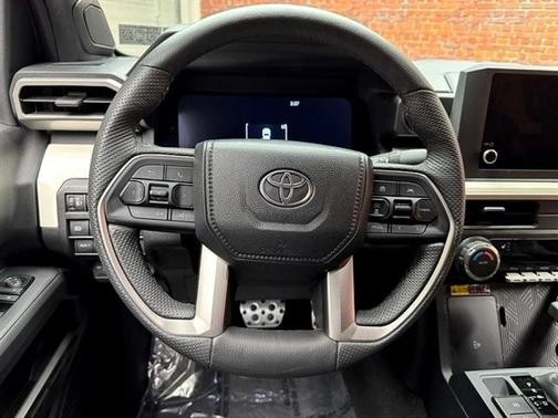 2024 Toyota Tacoma Hybrid TRD