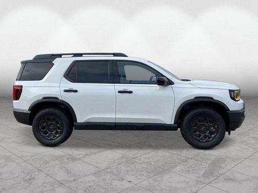 Platinum White Pearl 2026 Honda Passport TrailSport Elite Blackout