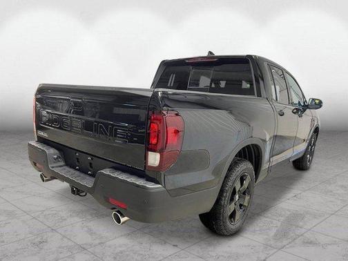 Crystal Black Pearl 2026 Honda Ridgeline Black Edition