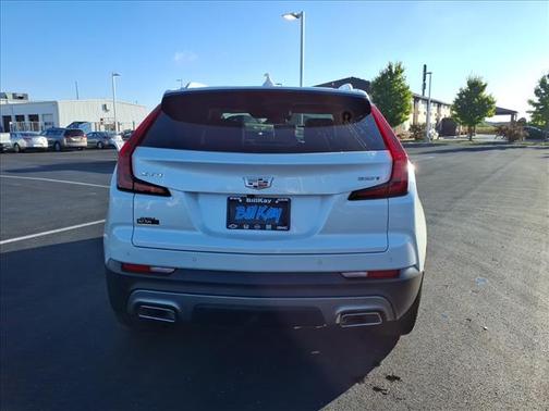 2021 Cadillac XT4 Premium Luxury