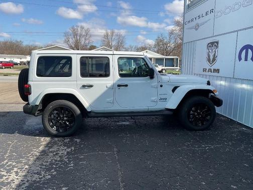 2022 Jeep Wrangler Unlimited 4xe Sahara