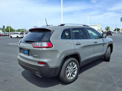 2021 Jeep Cherokee Latitude Lux