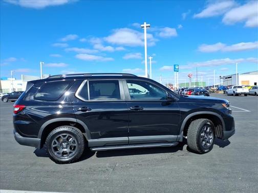 2025 Honda Pilot TrailSport
