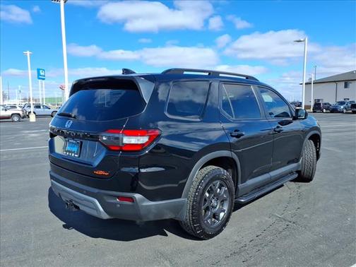 2025 Honda Pilot TrailSport