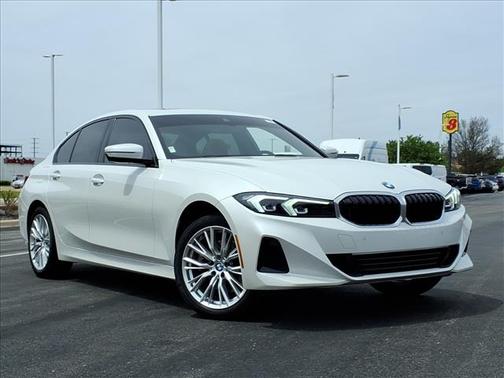 Mineral White Metallic 2023 BMW 330 i xDrive