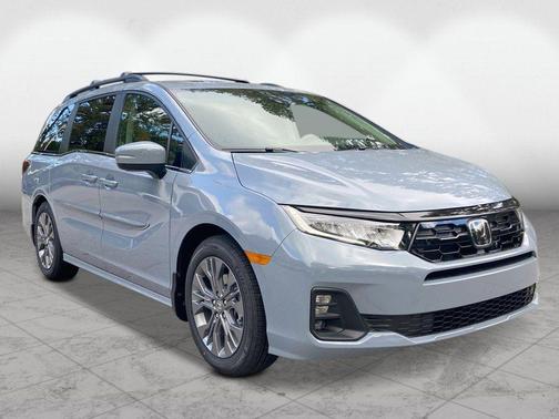 Sonic Gray Pearl 2026 Honda Odyssey Touring