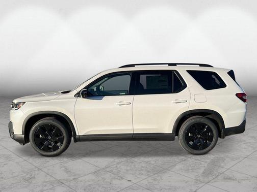 Platinum White Pearl 2026 Honda Pilot Black Edition