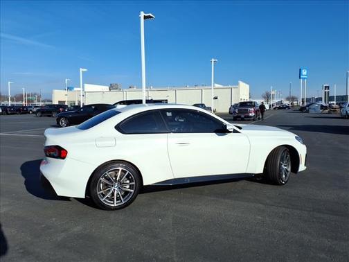 2023 BMW 230 i xDrive