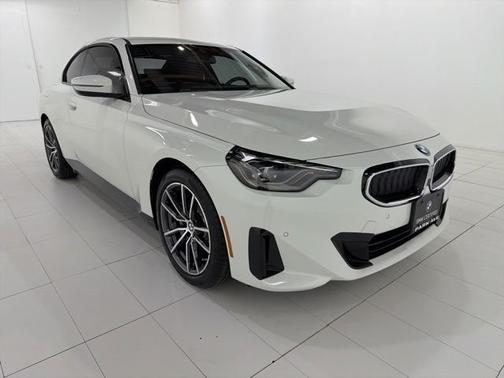 2023 BMW 230 i xDrive