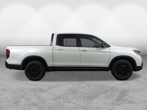 2025 Honda Ridgeline TrailSport+