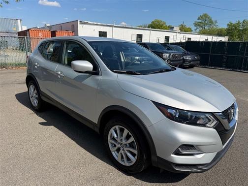 Brilliant Silver Metallic 2021 Nissan Rogue Sport S