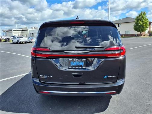 2023 Chrysler Pacifica Hybrid Limited
