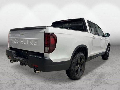 Platinum White Pearl 2026 Honda Ridgeline Black Edition