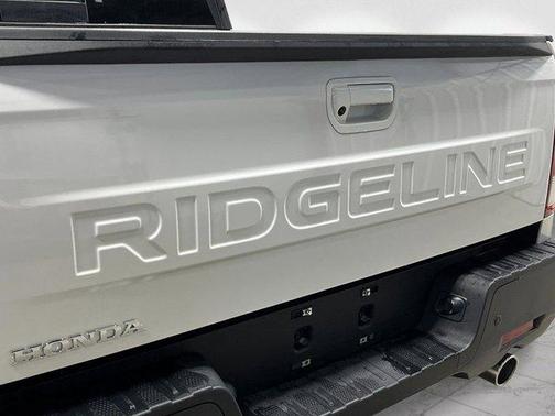 Platinum White Pearl 2026 Honda Ridgeline Black Edition