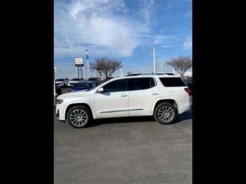 2023 GMC Acadia Denali