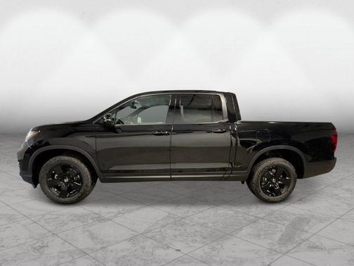 Crystal Black Pearl 2026 Honda Ridgeline Black Edition