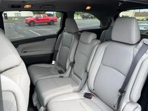 Gray 2018 Honda Odyssey Elite