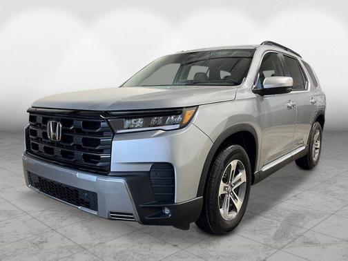 Solar Silver Metallic 2026 Honda Pilot EX-L