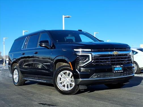 2025 Chevrolet Suburban LT