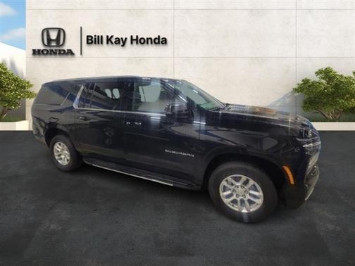 2025 Chevrolet Suburban LT