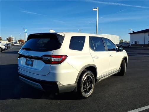 2025 Honda Pilot Sport