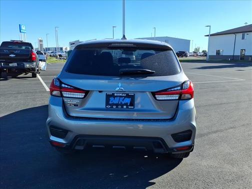 Mercury Gray Metallic 2023 Mitsubishi Outlander Sport 2.0 ES