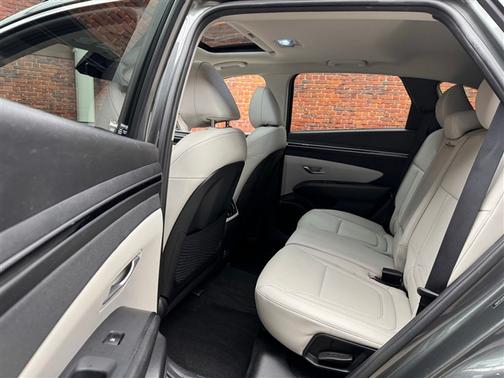 Amazon Gray 2023 Hyundai TUCSON SEL