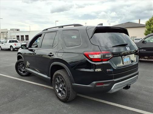 2023 Honda Pilot TrailSport
